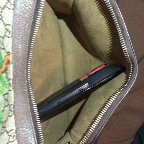 Gucci back pack - Picture 2 of 6